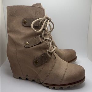 Sorel Joan of Arctic Women’s Wedge Mid Ankle Tan Boots size US 9